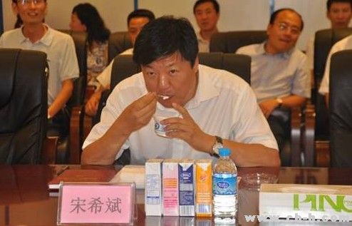 宋希斌最新動態(tài)，與自然和諧共舞，探尋內(nèi)心寧靜的樂章